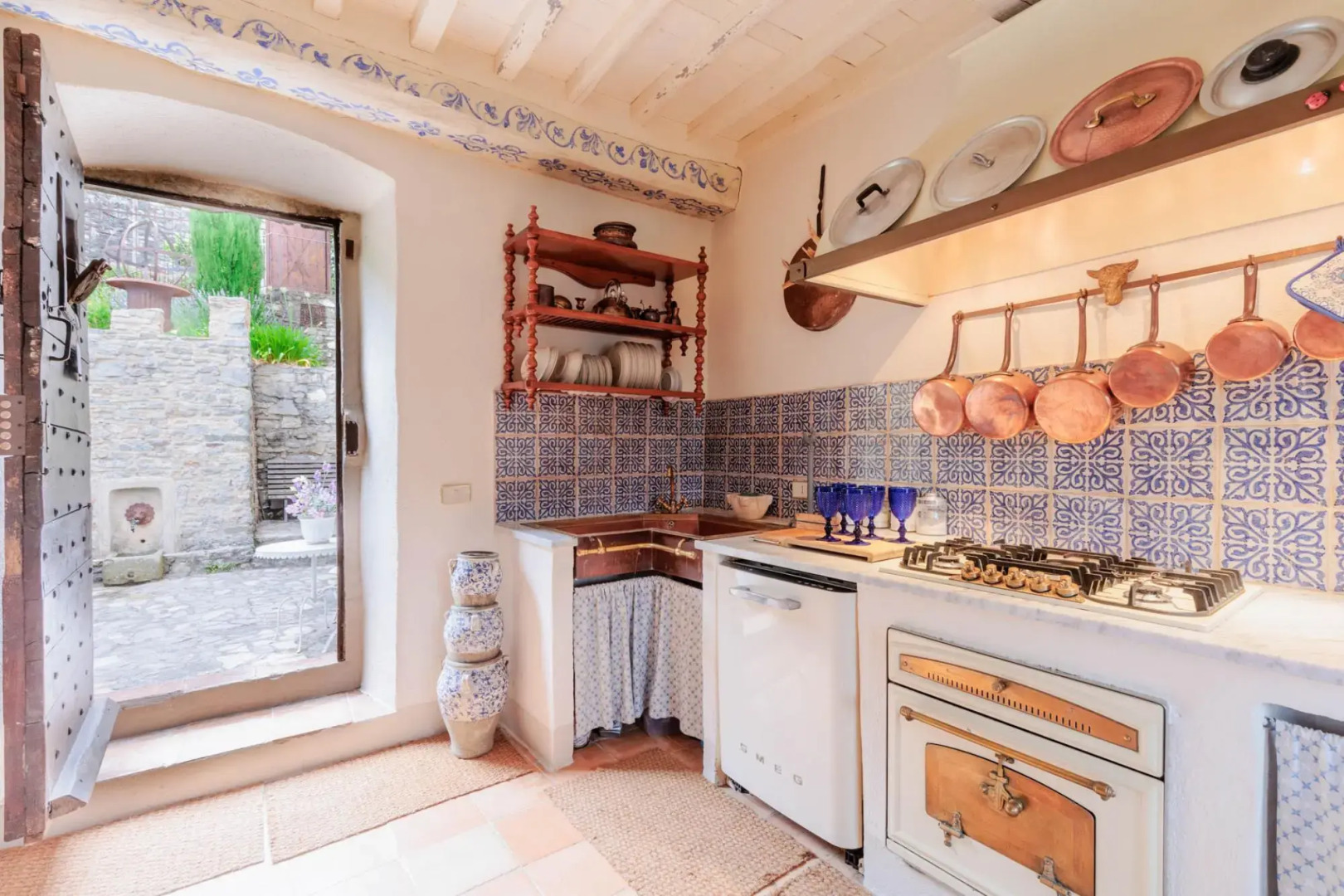 Gran Burrone Castle in Borgo a Mozzano