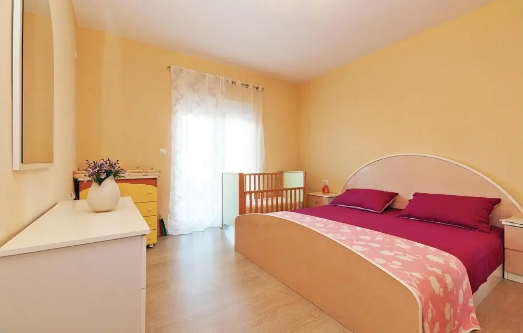 Beautiful Home in Gorica With Wifi and 4 Bedrooms