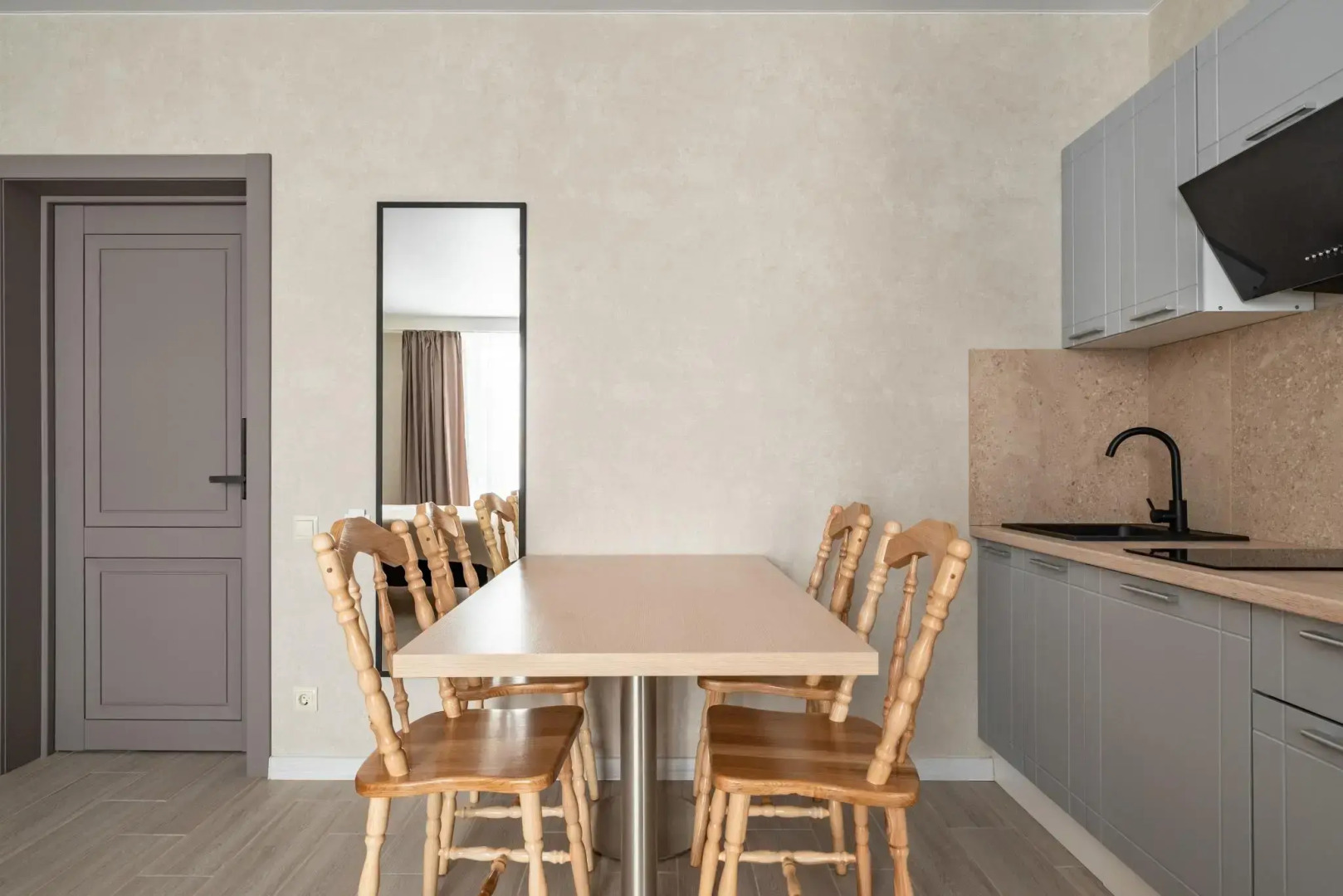 Hotel Leon (Леон)