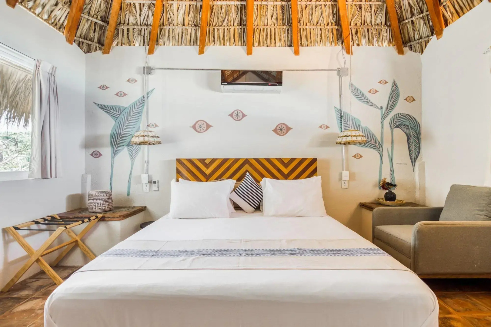 Nílu Puerto Escondido by Selina