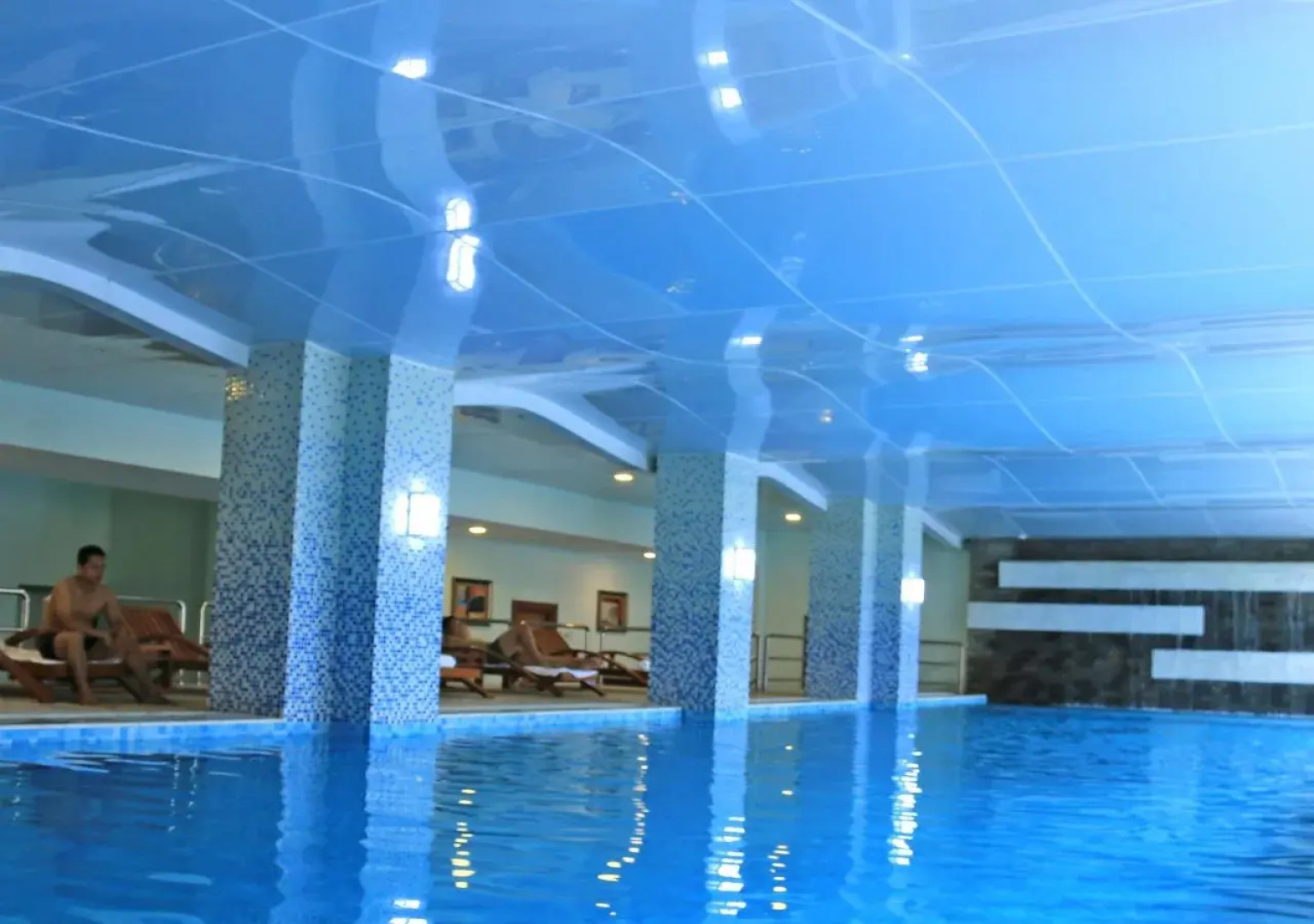 Eastern Palace Hotel