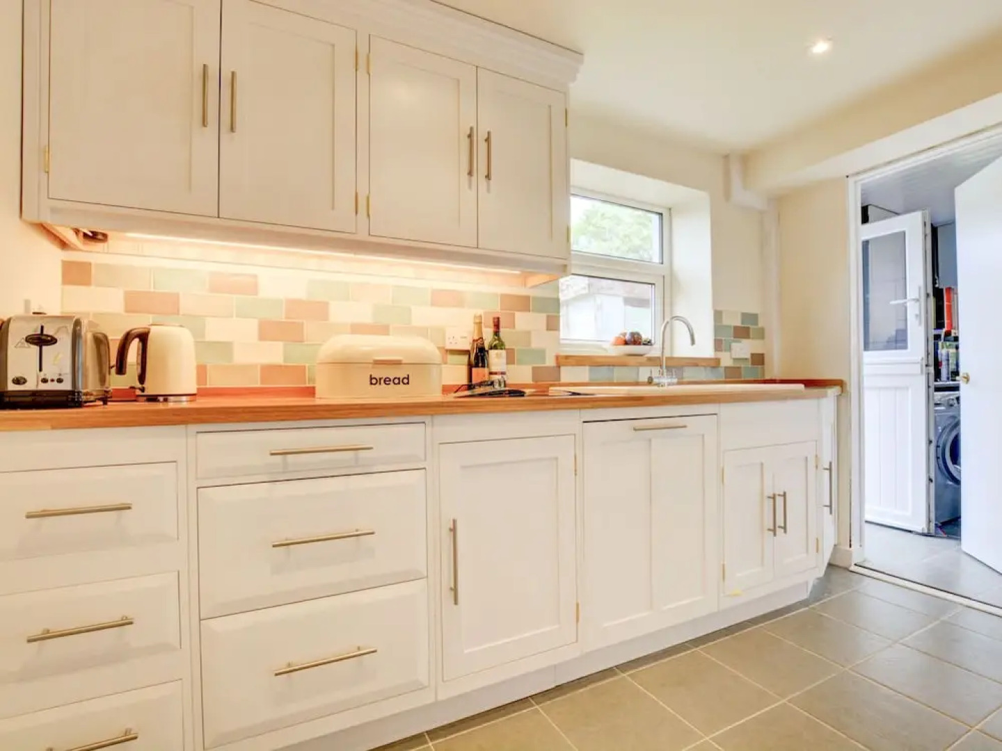 Large Holiday Home With View of the Beach and Sea, With its own Terrace