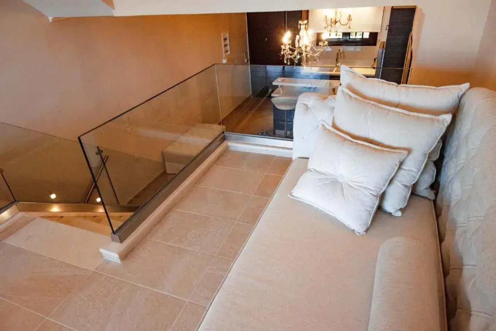 Ninos Luxury Apartment