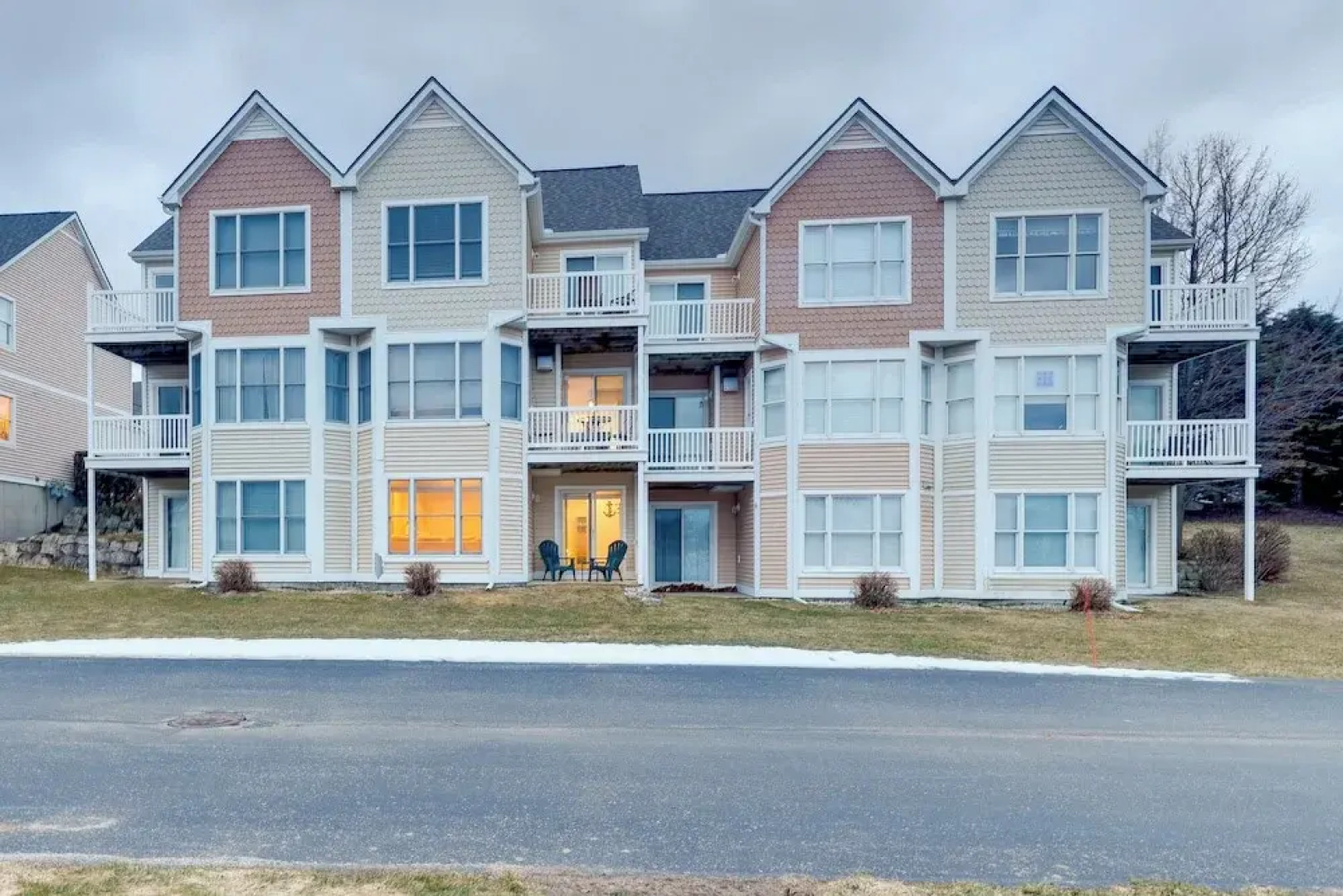 Manistee Retreat ~ 30 Mi to Crystal Mountain!