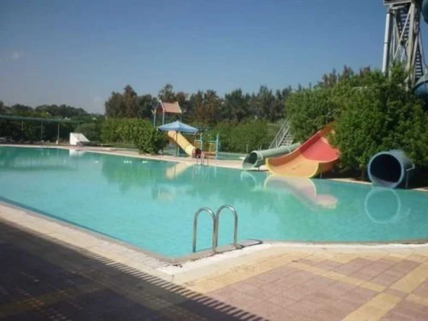 Mido Club Toboggan City