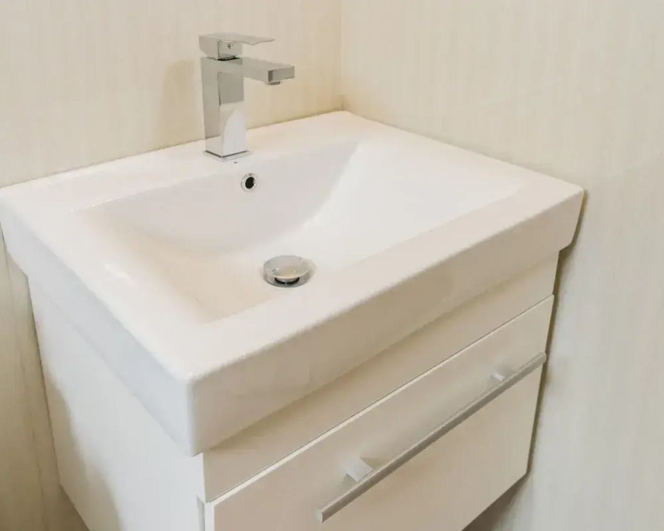 Ez Living Apartments