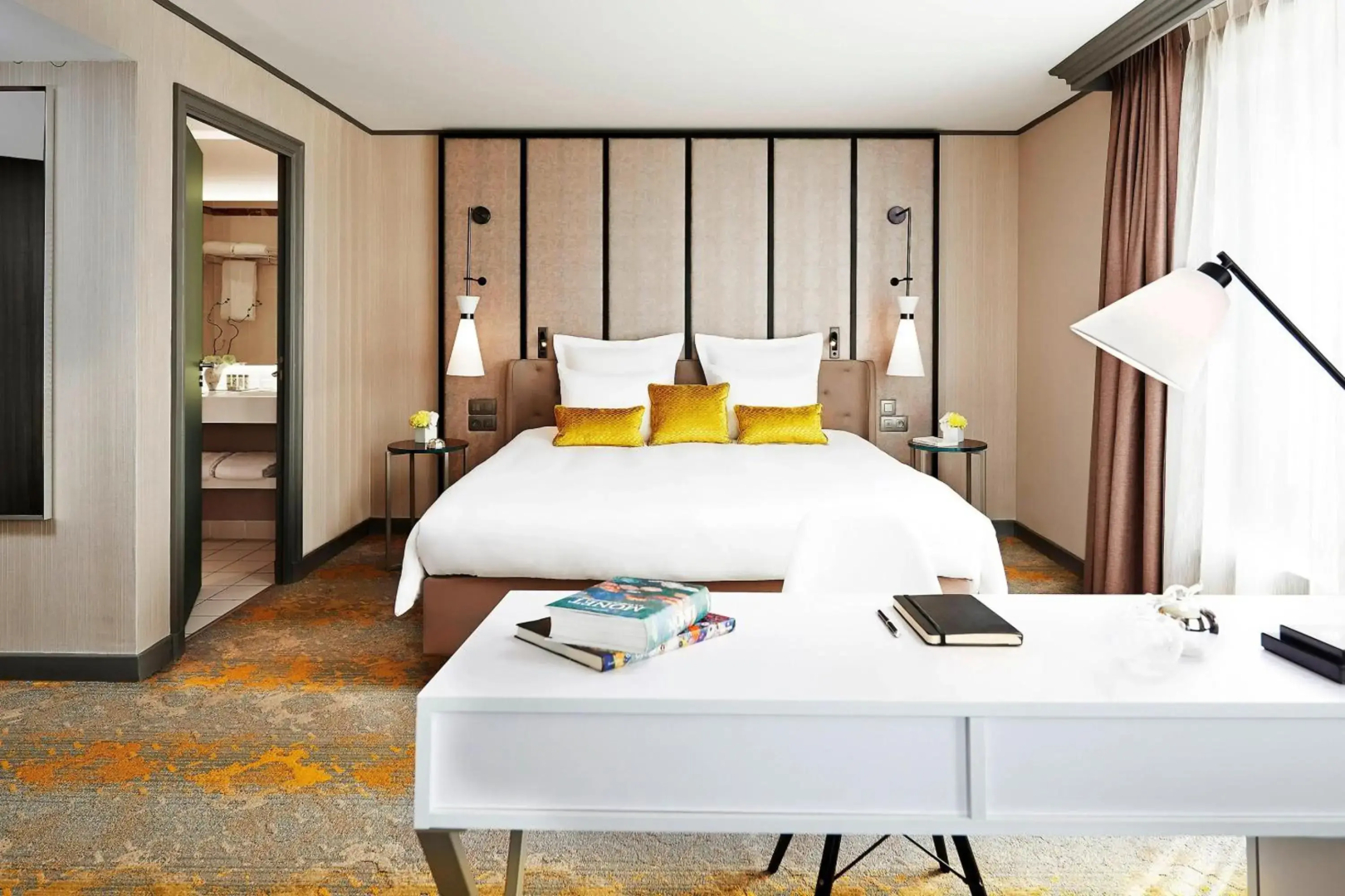 Renaissance Paris La Defense Hotel