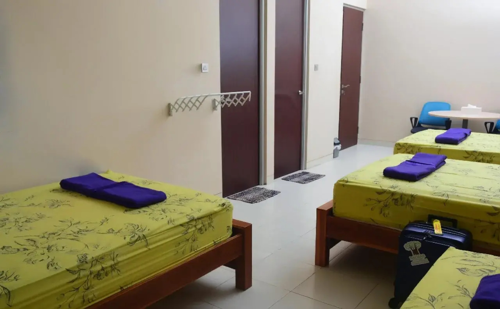 Footprints Backpacker