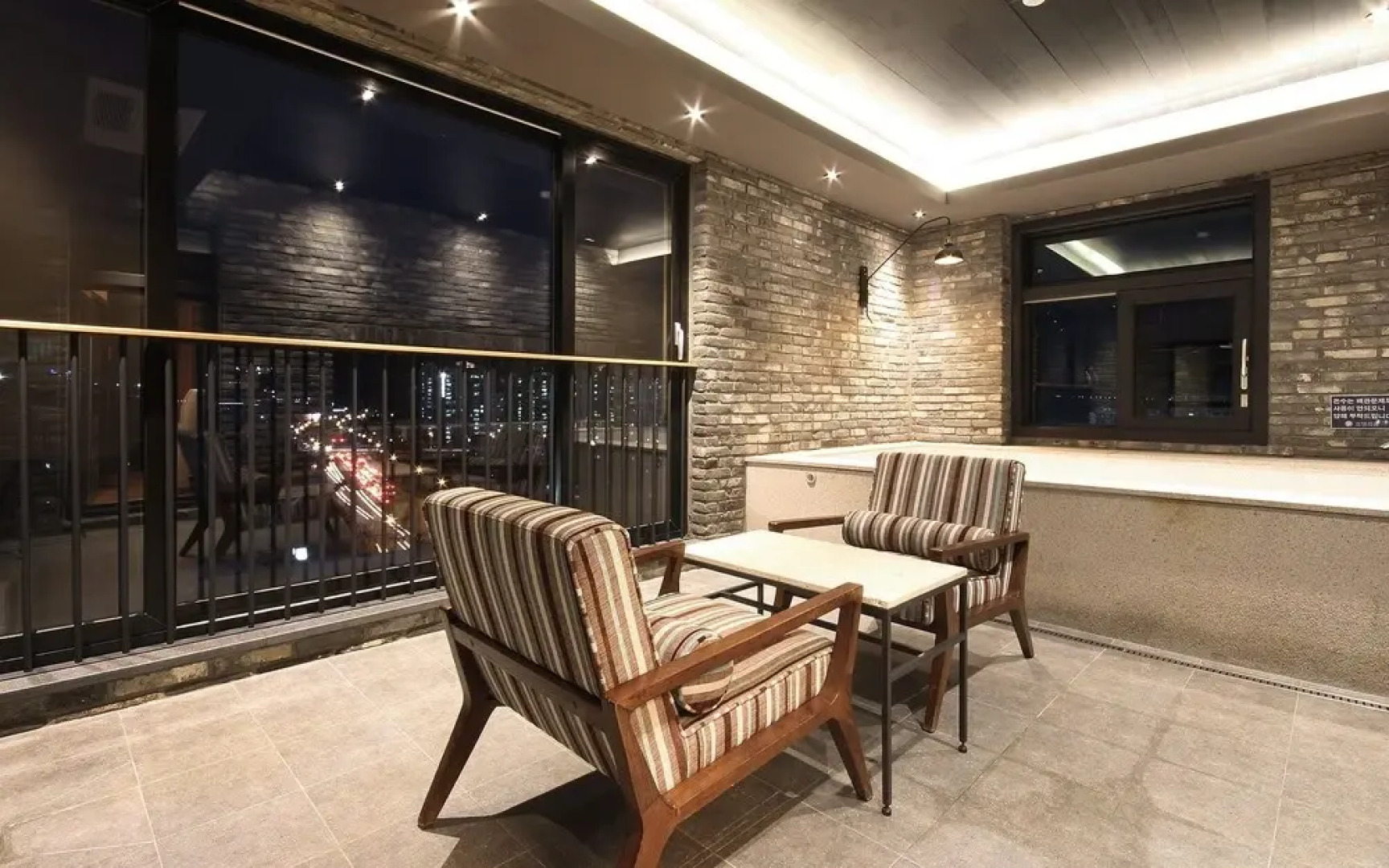 Busan Jeonggwan Raum Hotel