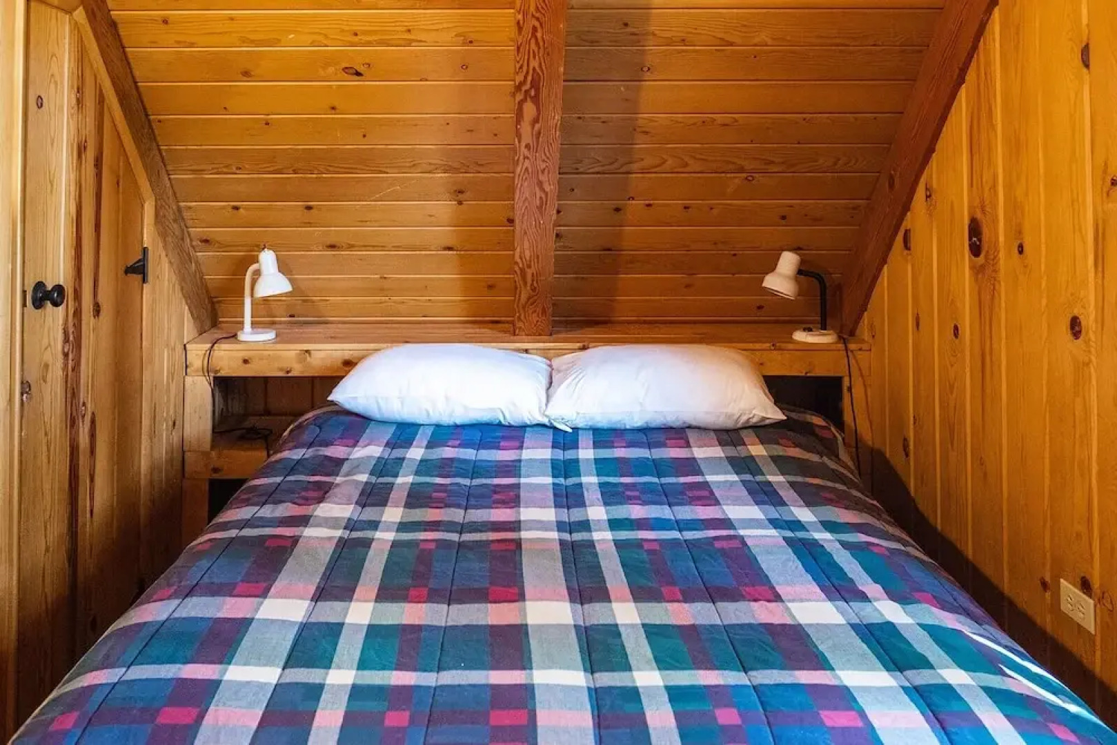 Red House - Minutes to Shaver Lake!