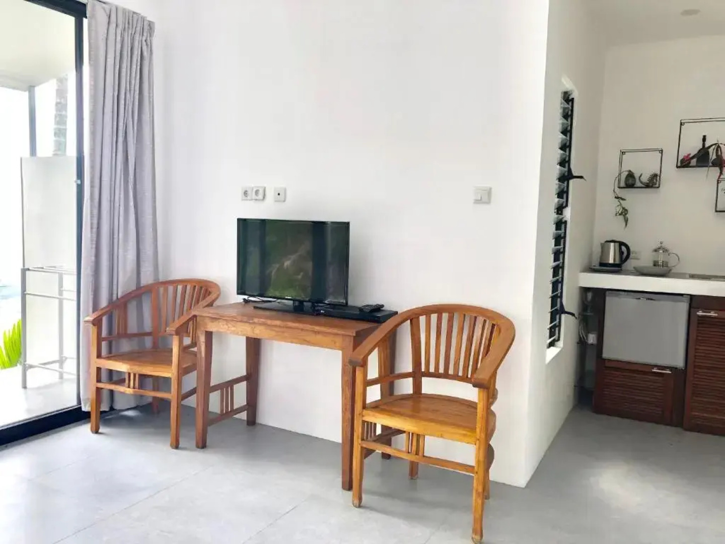 Air Manis Hill Residence