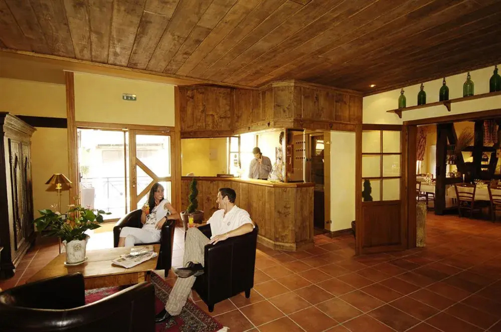 LHostellerie Des Comtes