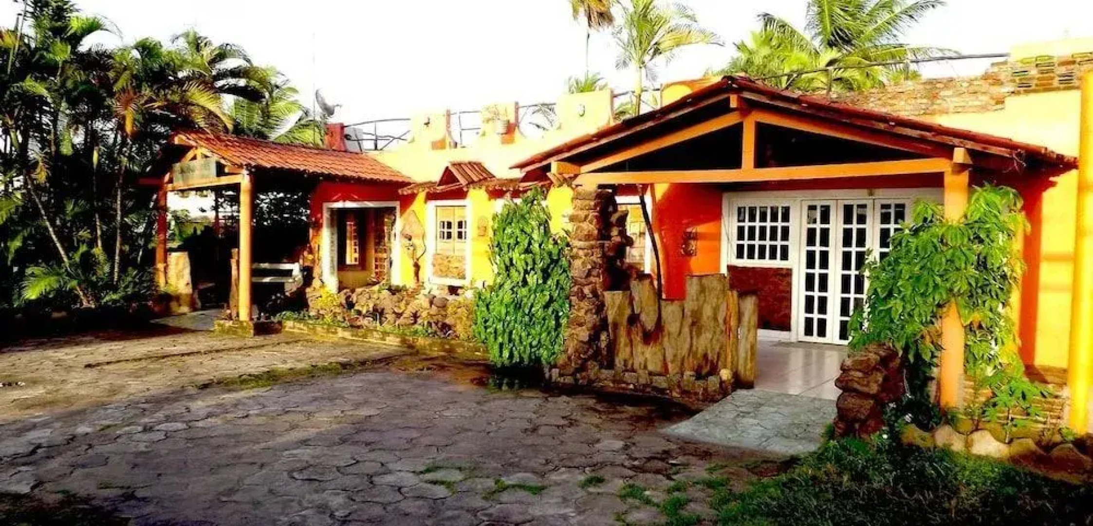 Okakoaras Hotel Handmade Hospitality