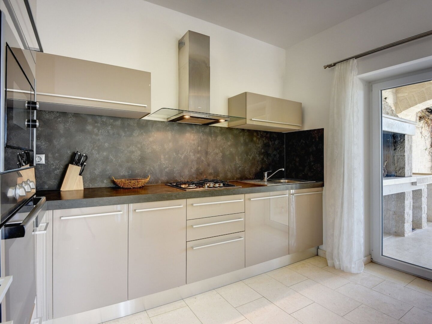 Beautiful Villa With Garden, Private Heated Pool, Whirlpool, Sauna, Near Rovinj