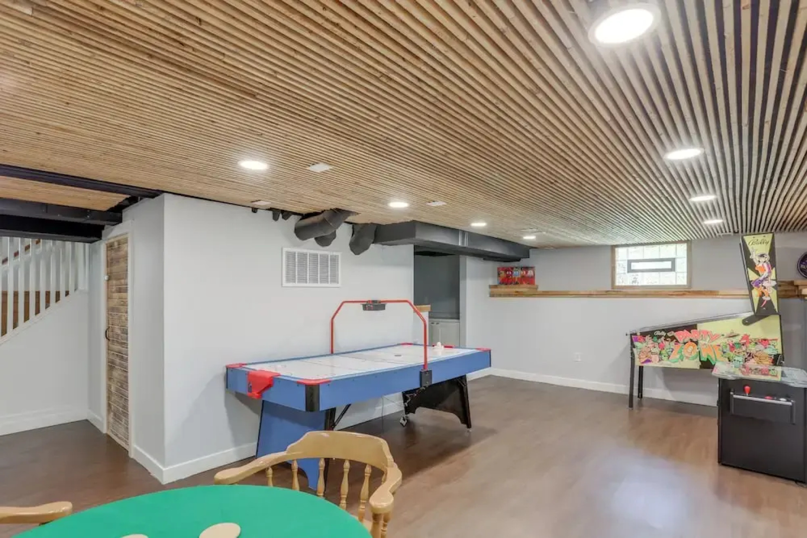 Walk to Lake Erie: Spacious Home in Sandusky!
