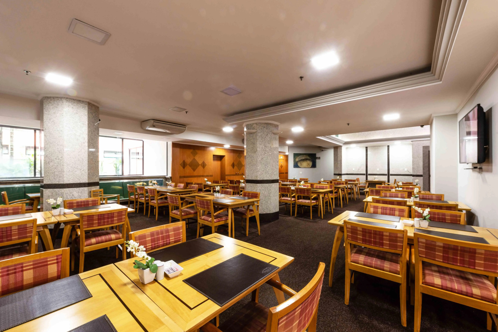 Summit Suítes Hotel Jundiaí