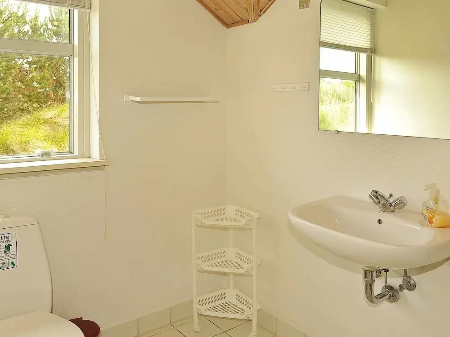 Cosy Holiday Home in Henne With Swimming Pool