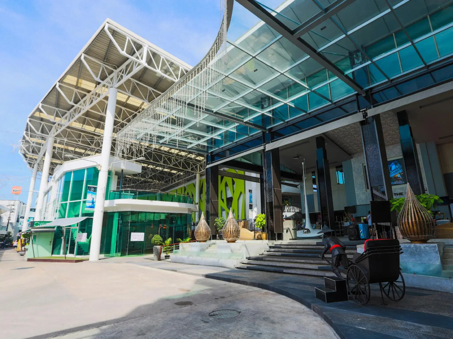 Курортный отель The Kee Resort & Spa