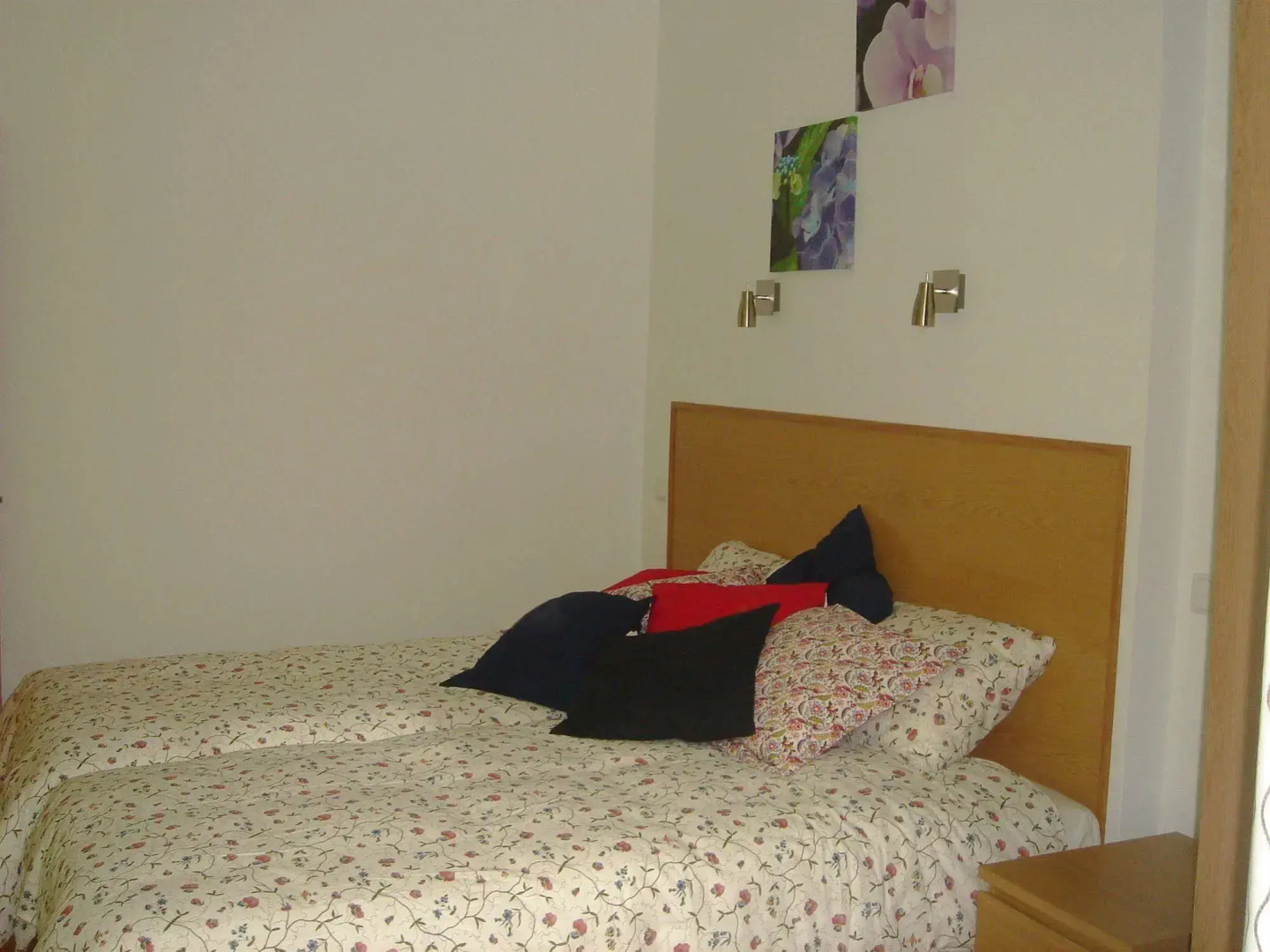 DownTown Guest House