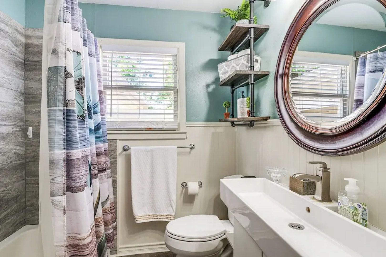 1 Mi to Dtwn: Family-friendly Brenham Bungalow!