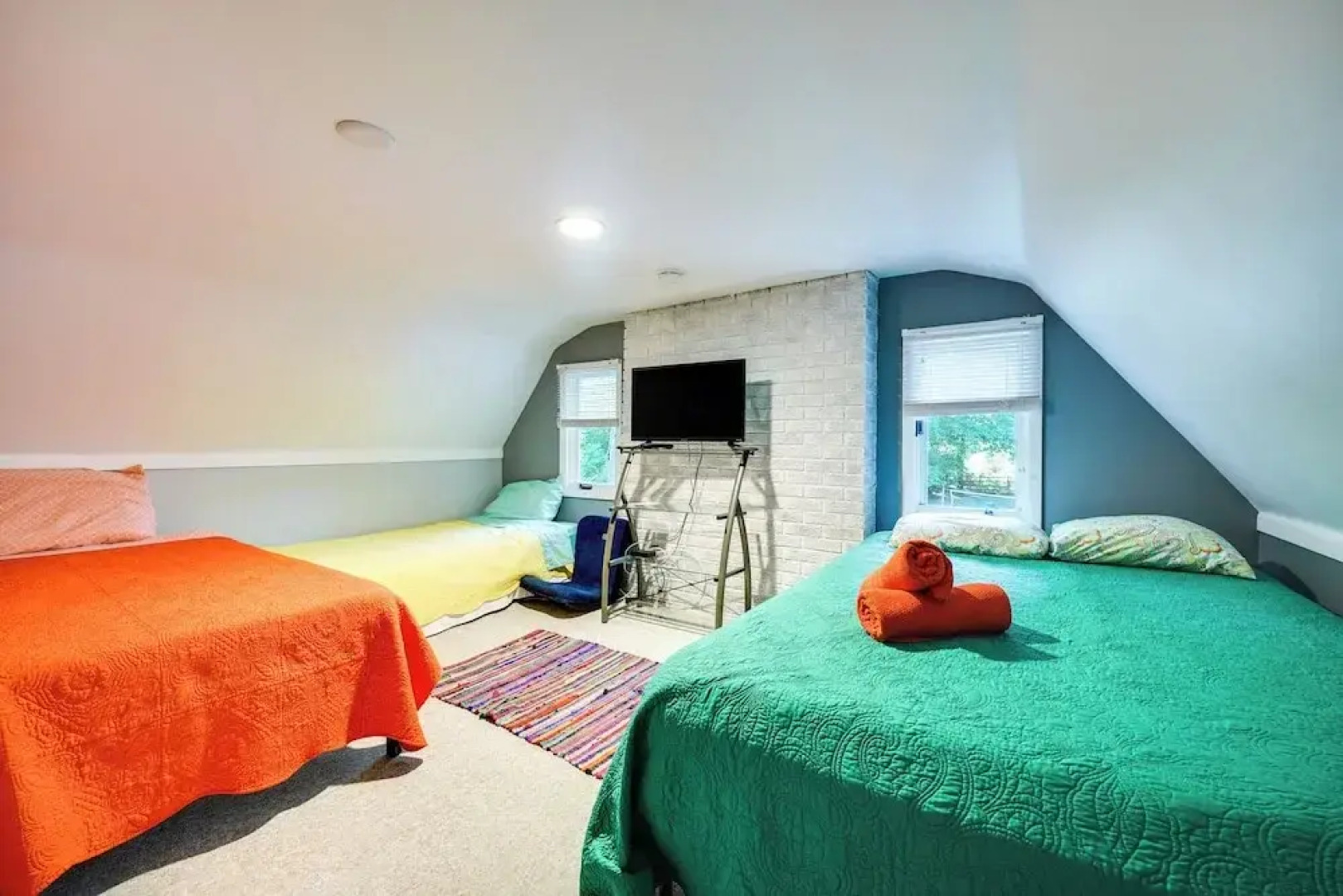 Renovated, Spacious Retreat in Union Pier!