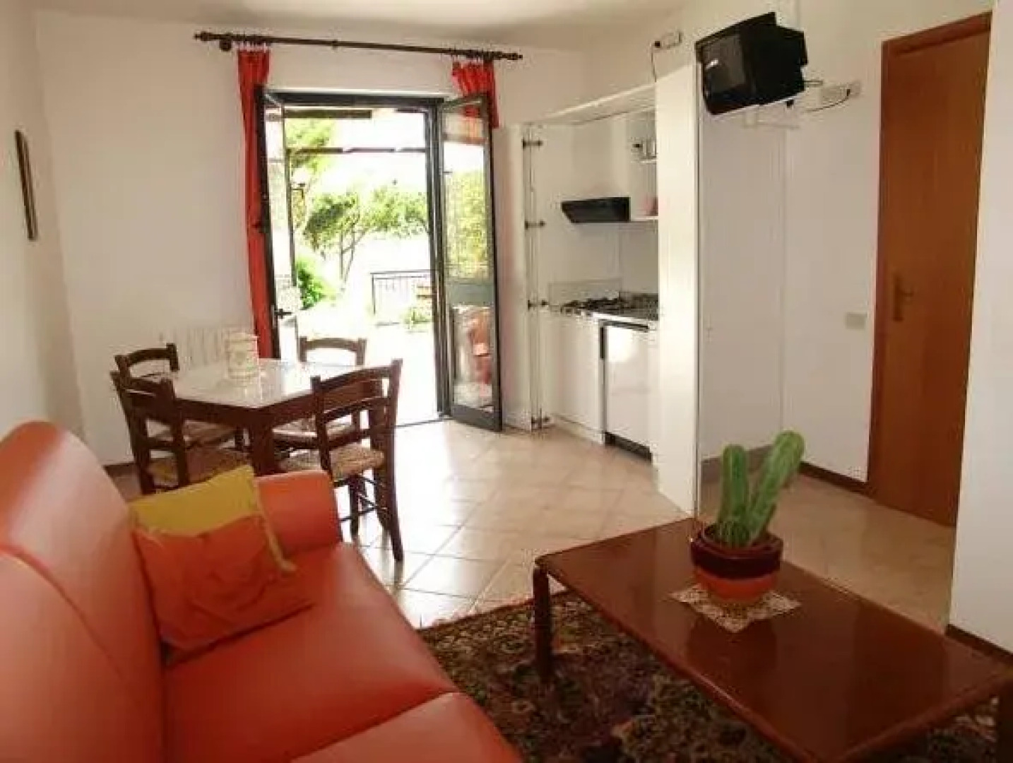 Le Ginestre Arte Vacanze