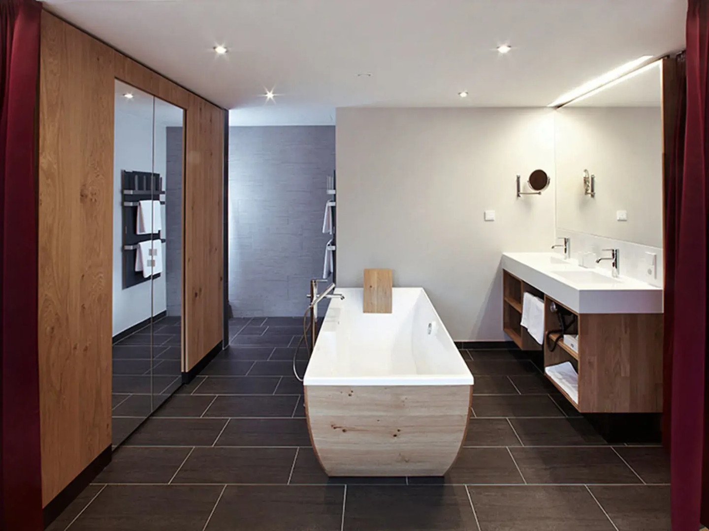 Anthony's Life & Style Hotel