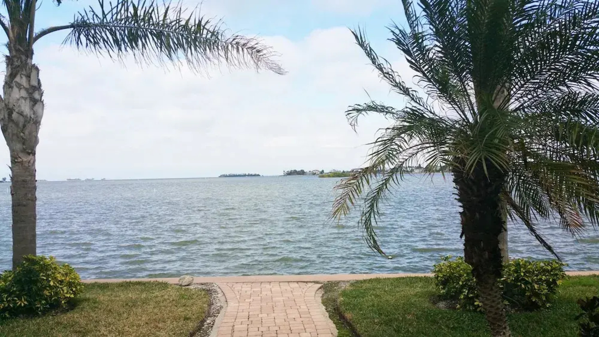 Coconut Villas of Dunedin