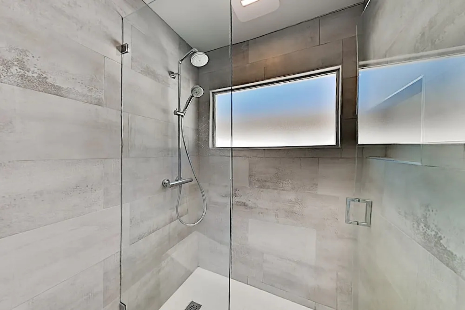 517sadam 3 Bedroom Home