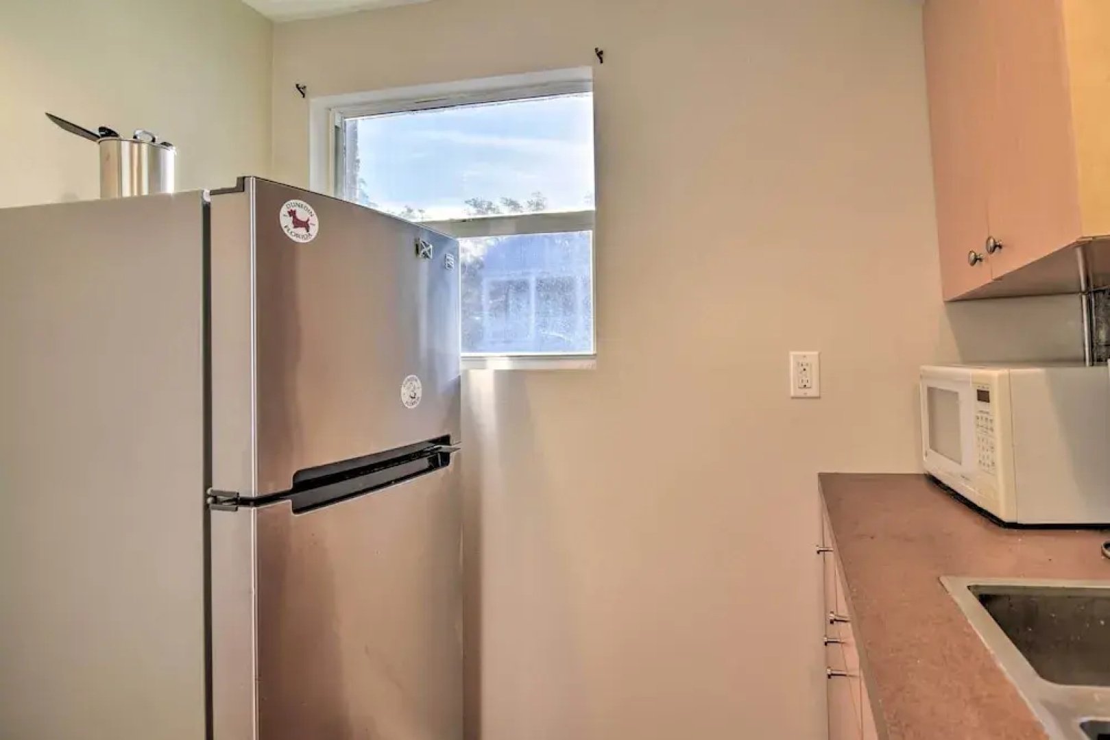 Vibrant Dunedin Getaway w/ Furnished Patio!