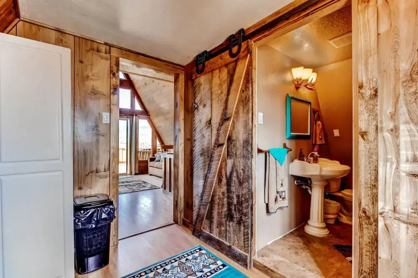 Secluded & Cozy Antimony Cabin w/ Fire Pit