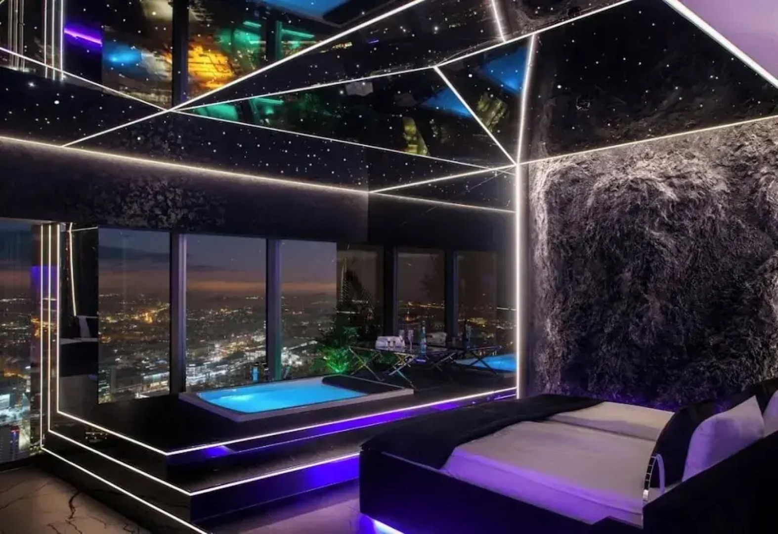 Apartments in Sky Tower with Bathtub near the window