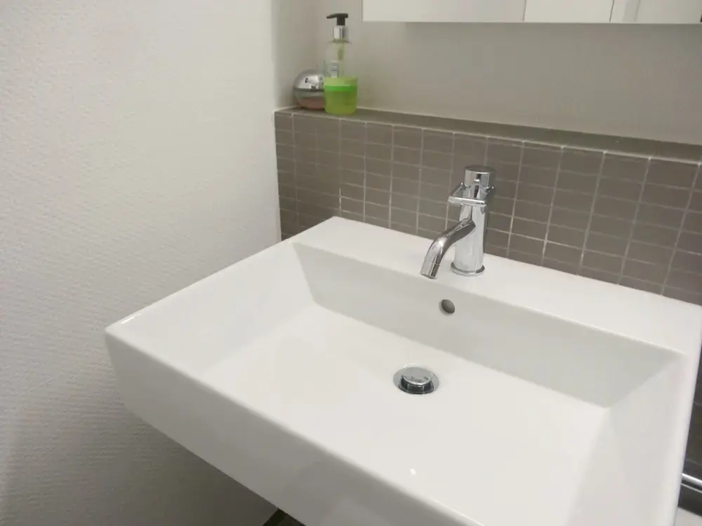 AirHosted - Zurich Vacation Home Rentals