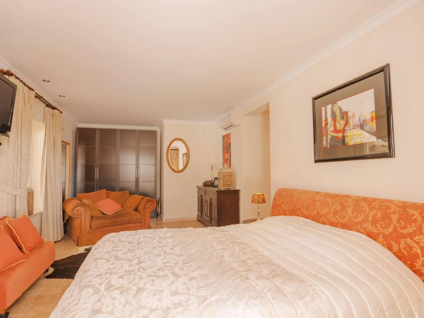 Serene Holiday Home in Callosa d' Ensarria with Private Pool
