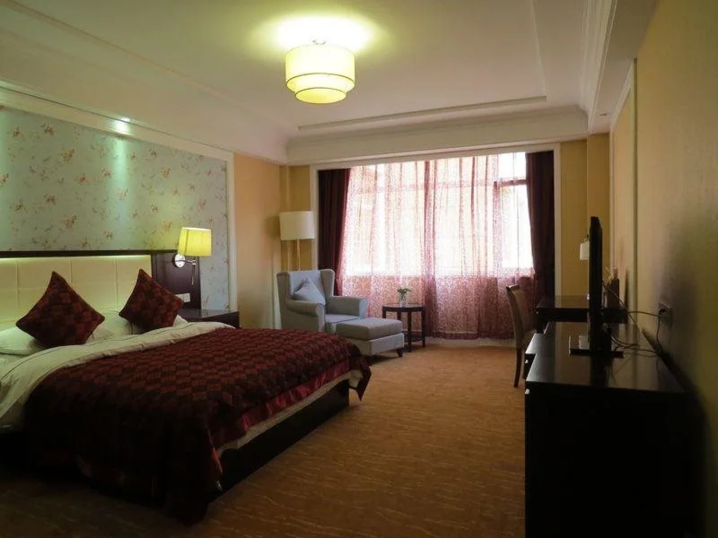 Inzone  Garland  Hotel Taian