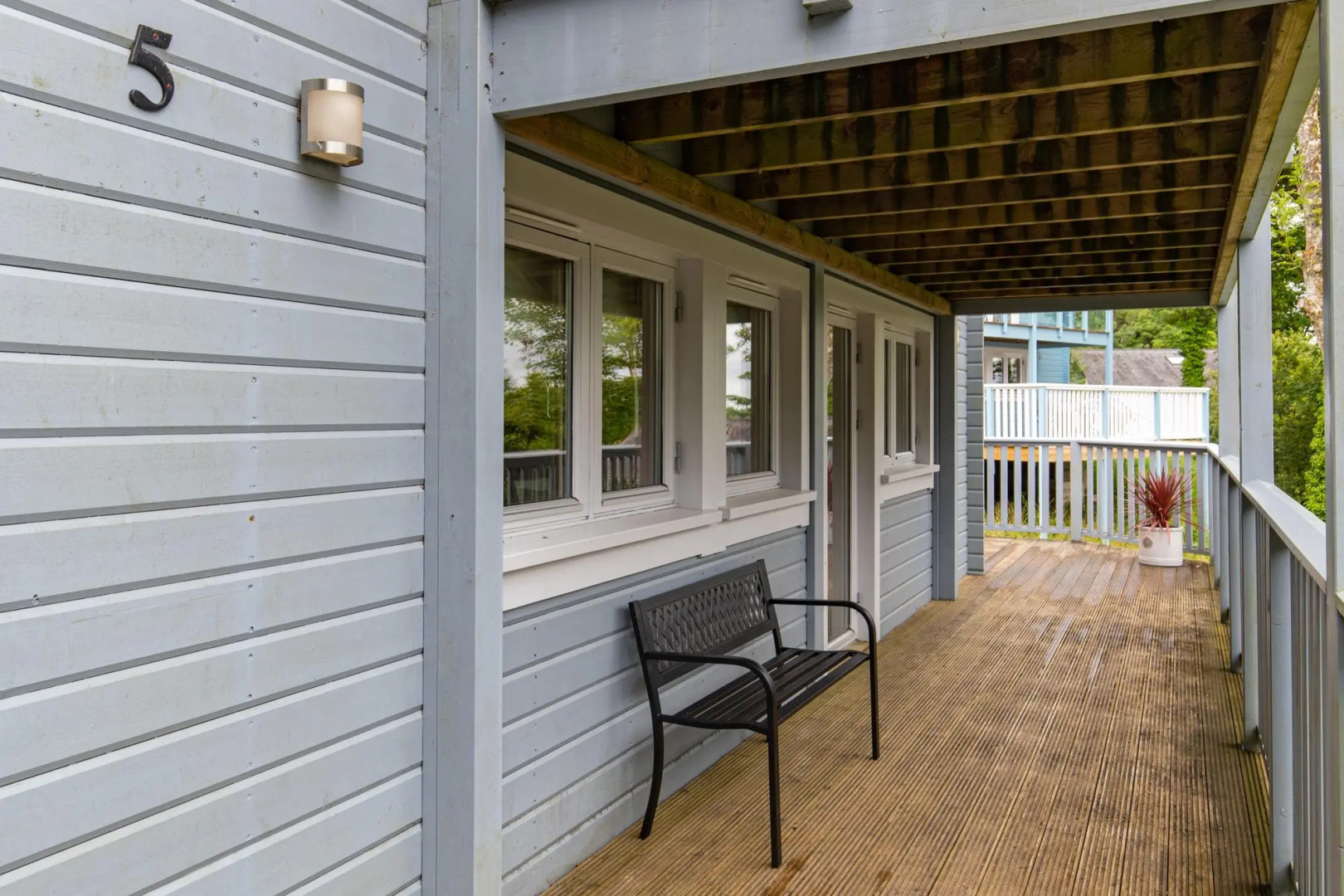 Lodge 5 Longbury - Luxury Lodge, Golf Course Views, Restaurant and Spa Facilites