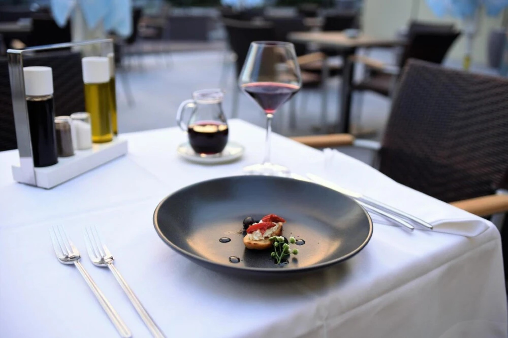 Santiny Hotel & Restaurant