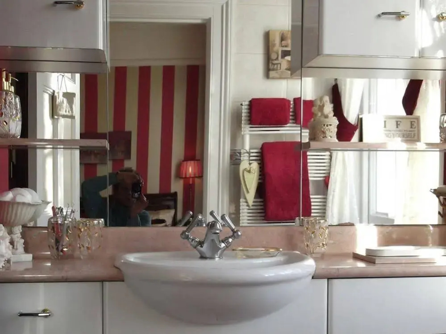 Holly House Bed & Breakfast