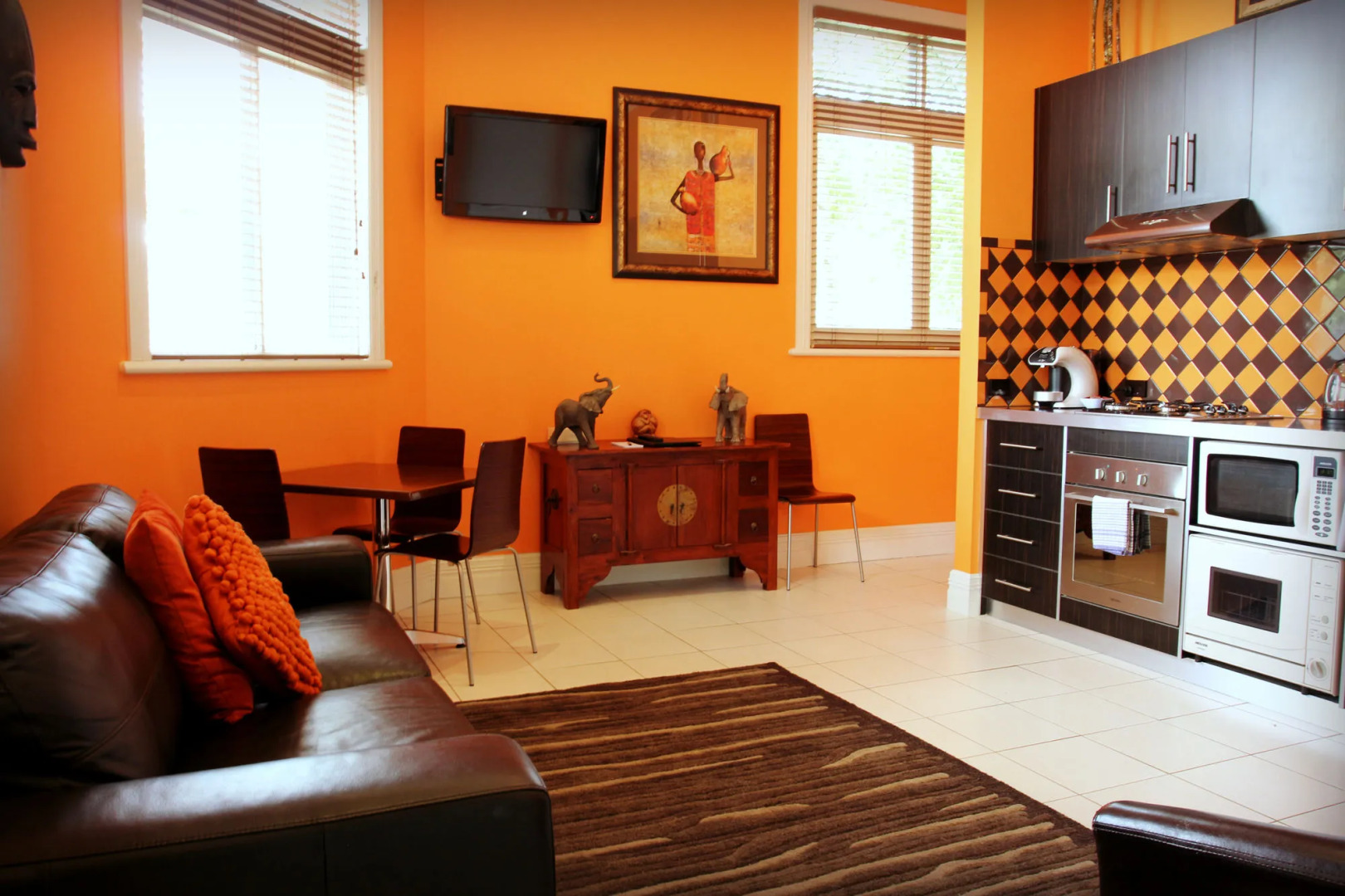 CocknBull Boutique Hotel