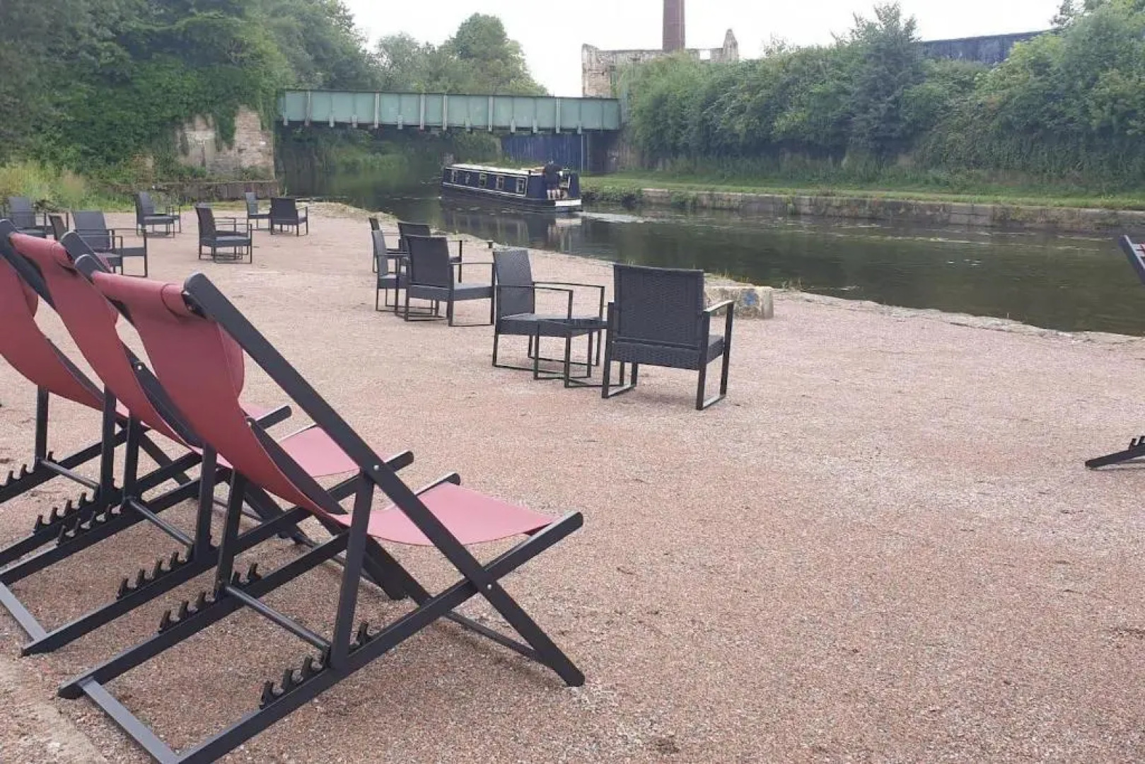 Sparks - Family Suite in Canalside Guesthouse