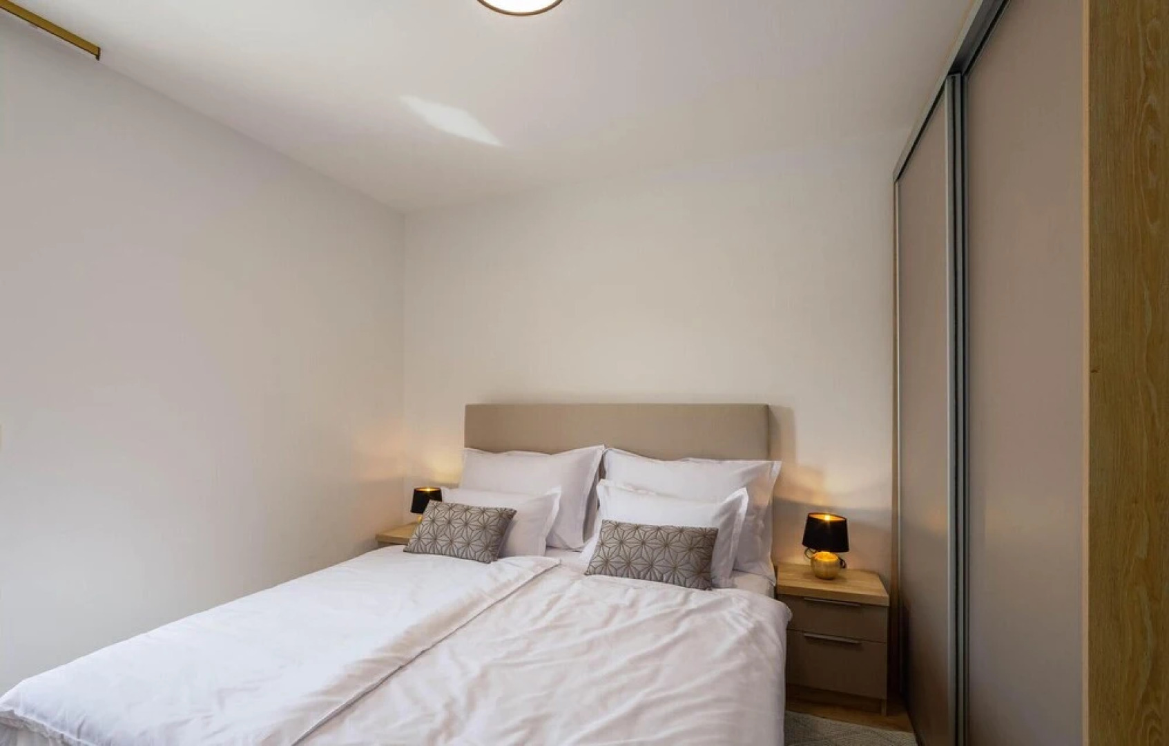 Stunning Home in Srinjine With 3 Bedrooms, Wifi and Outdoor Swimming Pool