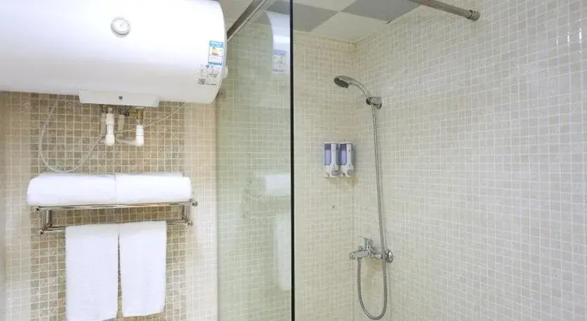 TA9 Rengency Fiesta Holiday Hotel