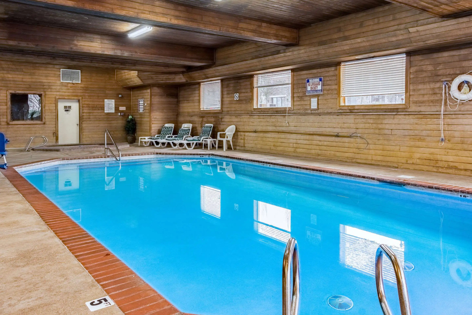 Quality Inn & Suites Vancouver North