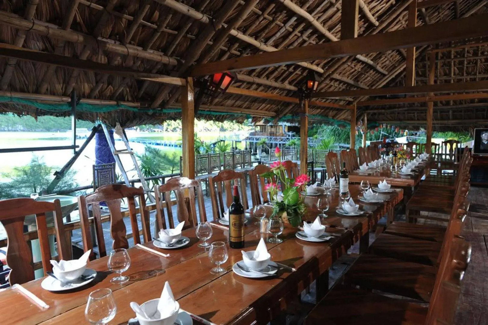 Cat Ba Sandy Beach Resort