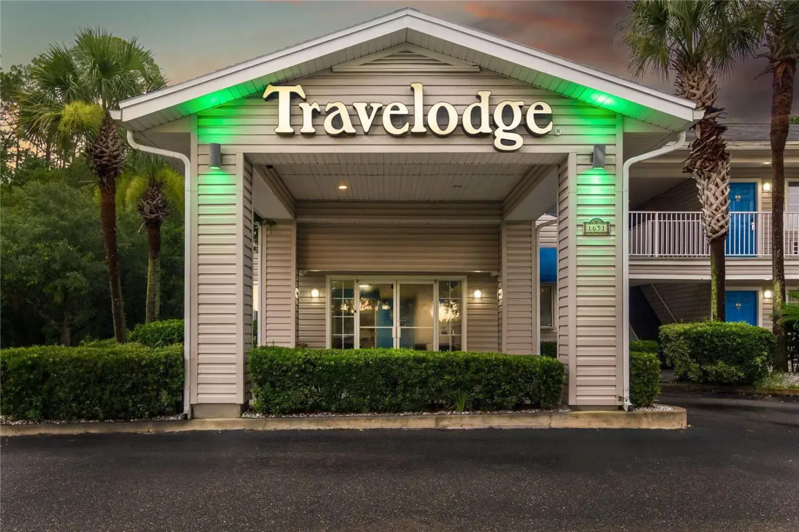 Travelodge Suites by Wyndham MacClenny/I-10