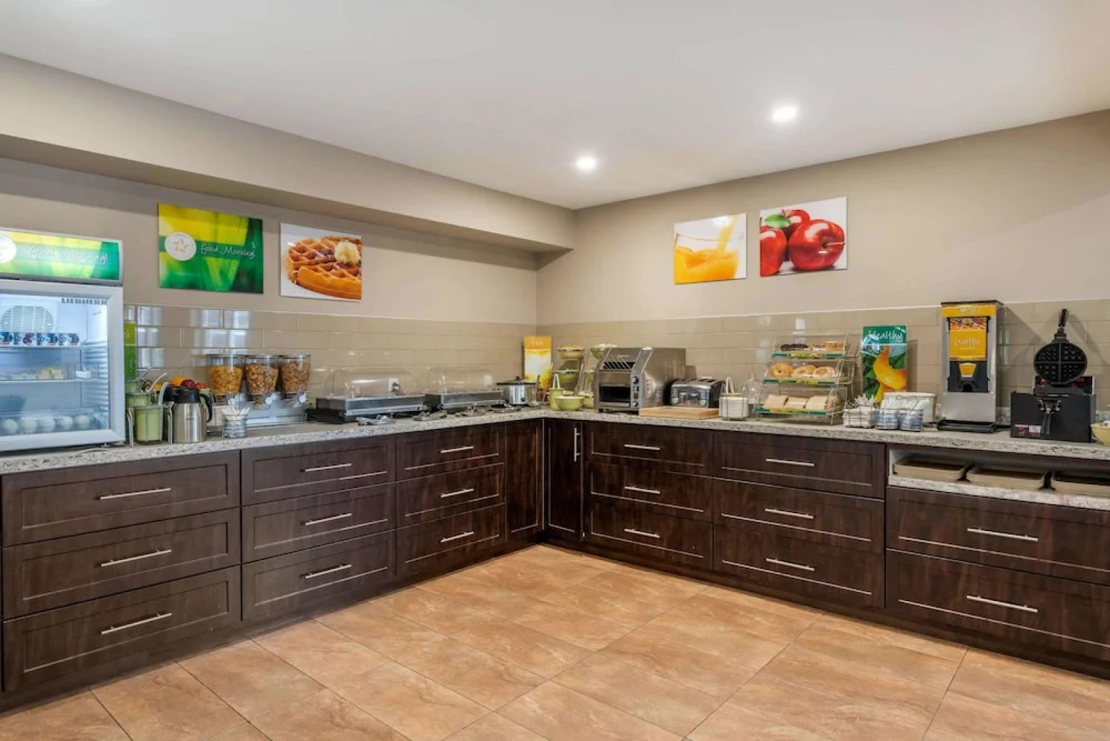 Lakeview Inns & Suites