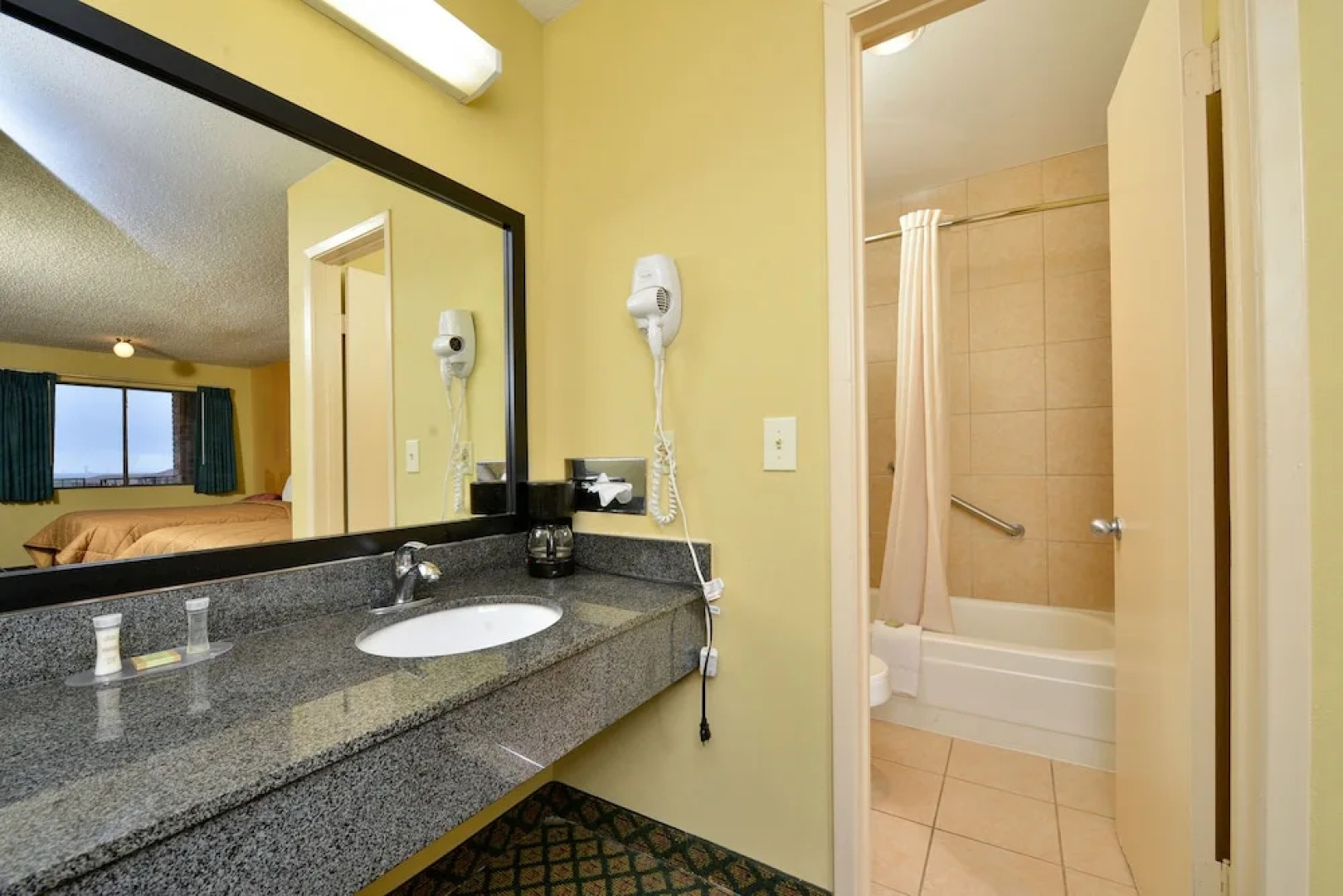 Comfort Inn - Universal City (Northeast)