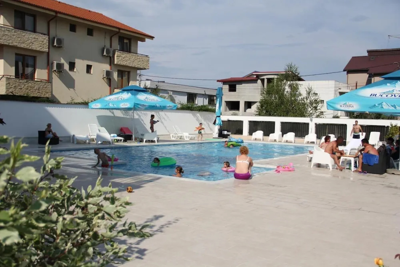 Sangria Luxury Family