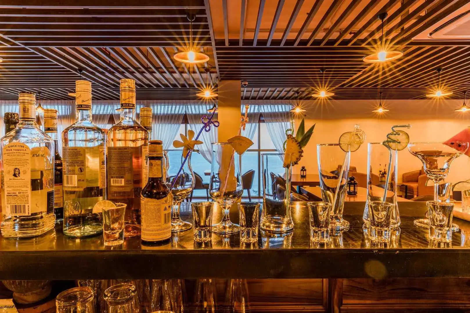 Sea Breeze Hotel & Villa