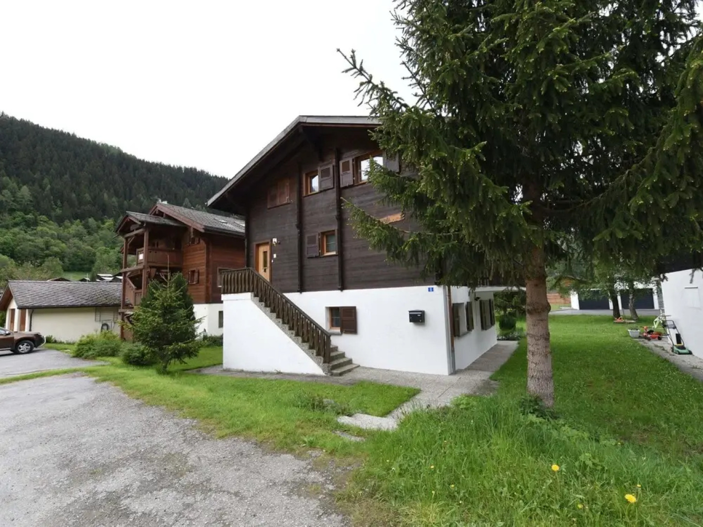 Elegant Apartment in Fieschertal near Forest